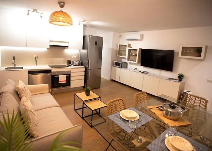 Flateli Portal Nou Gerona