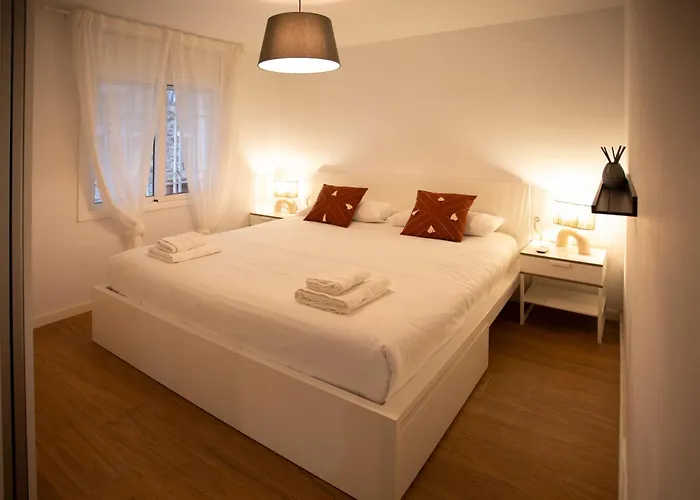 Flateli Portal Nou 지로나